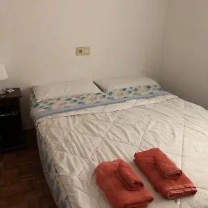 Doble En Figueres Con Bano Compartido Apartment